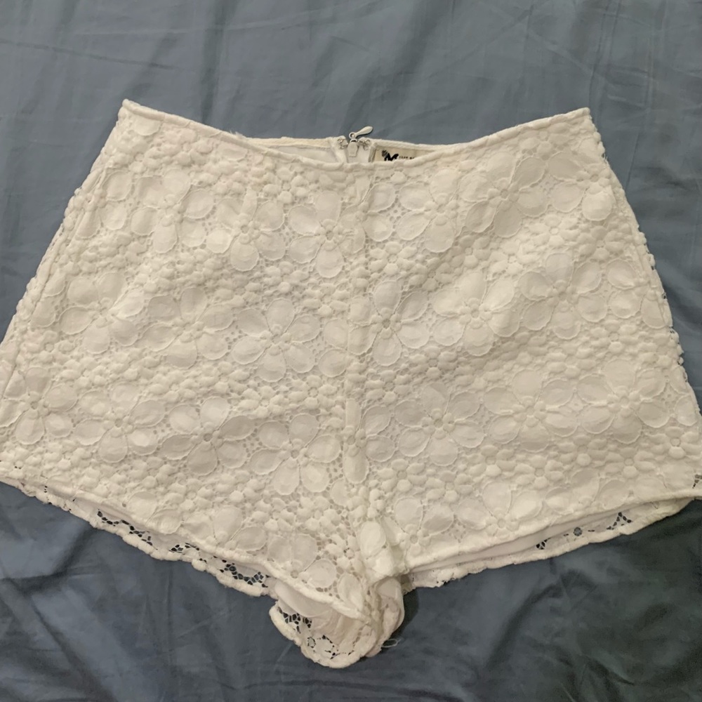SMYM | Sawyer Short